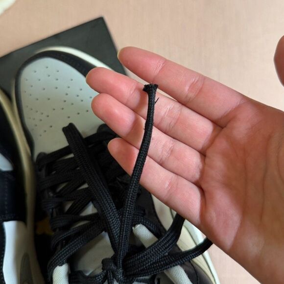 Nike Air Jordan 1 Low Black/Light Smoke Grey/White - Picture 5 of 5